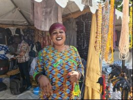 AÏCHA DIALLO EXPOSANTE BURKINABE AUX JEB