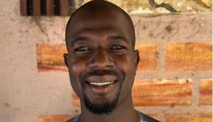 CONSOMMATION DE DROGUES CHEZ LES JEUNES URBAINS 